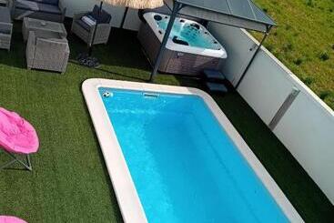 تختخواب و صبحانه Les Plaisirs De Camargues