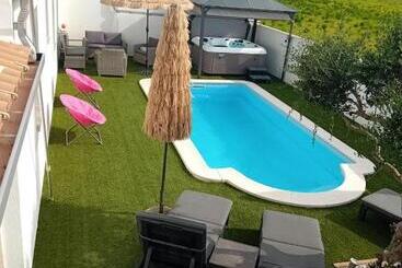 تختخواب و صبحانه Les Plaisirs De Camargues