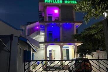 هتل Hellen Tour Company And Accomodation