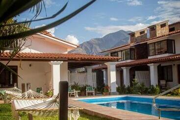 هتل Oro Andino Lodge