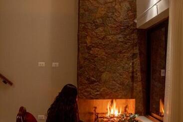 هتل Oro Andino Lodge