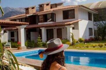 هتل Oro Andino Lodge