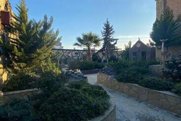 پانسیون Baku Eagle House