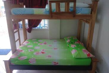 פנסיון Hostal Manatí