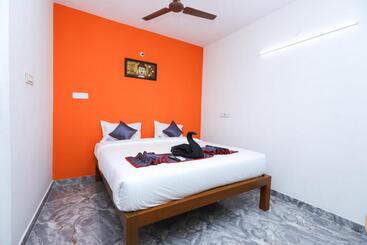 استراحتگاه La Piscine Farm House