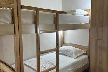 Tirana Lemon Breeze Hostel