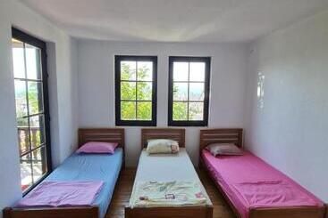 Abbara Hostel