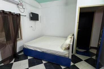 Al Haadi Hotel Ands