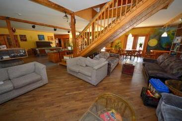 هاستل Auberge Jeunesse De Tadoussac
