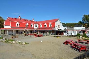 هاستل Auberge Jeunesse De Tadoussac