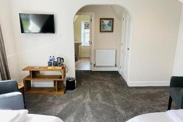 Burnbank Bed And Breakfast