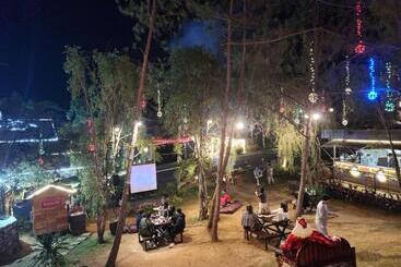 هتل Camp John Hay Lodge 200