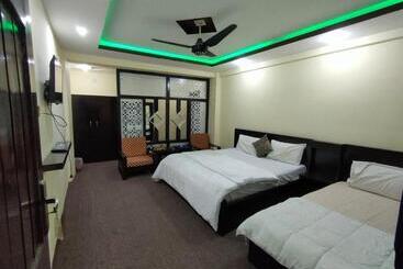 هتل New Marco Polo