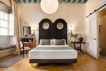 پانسیون Art Suites By Casa Del Santo