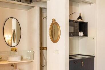 پانسیون Art Suites By Casa Del Santo
