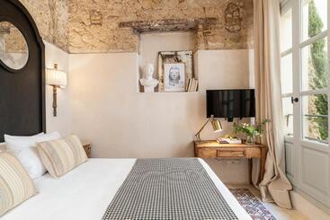 پانسیون Art Suites By Casa Del Santo