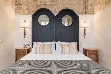 پانسیون Art Suites By Casa Del Santo