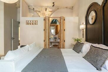 پانسیون Art Suites By Casa Del Santo