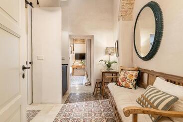 پانسیون Art Suites By Casa Del Santo