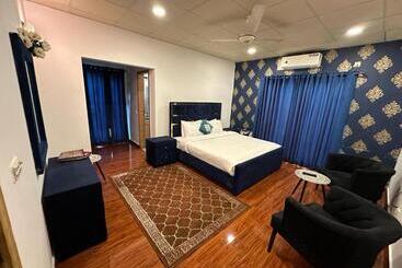 پانسیون De Shalimar Guest House