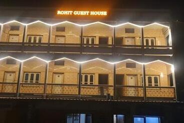 Пансион Rohit Guest House