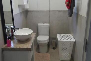 פנסיון Woburn Guest House