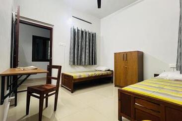 Salwa Mens Hostel