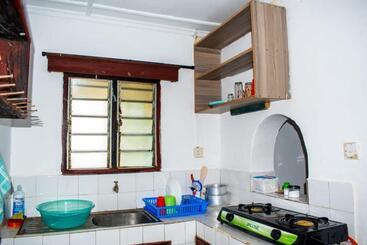 تختخواب و صبحانه Southside Apartment