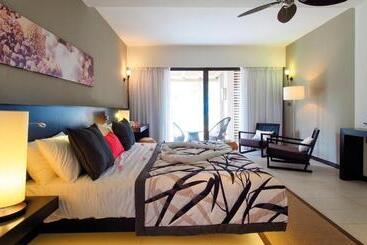 Crystal Beach Resort Belle Mare - Belle Mare