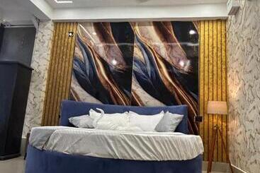 هتل Faarmsi Inn