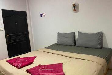 Oyo 75524 Sk Resort - Nuea Khlong