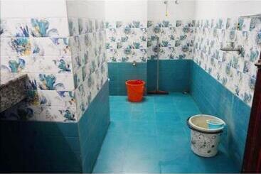 هتل Unique Homestay