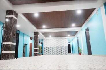 هتل Unique Homestay