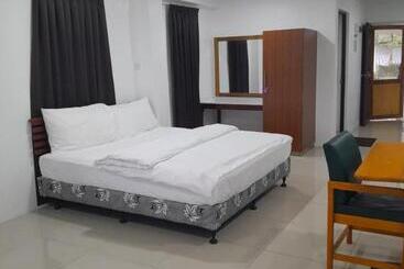 هتل White Diamond Apartments