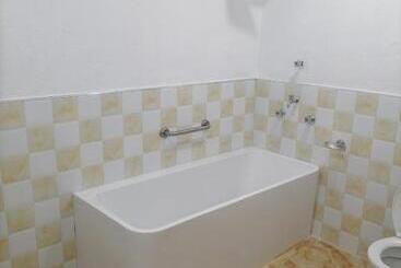 هتل White Diamond Apartments