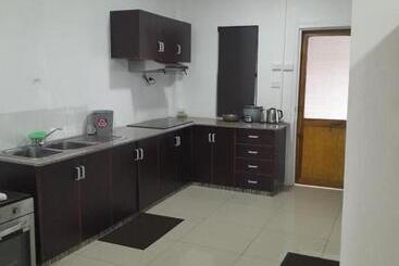 هتل White Diamond Apartments