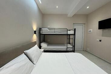 پانسیون Aloju Rooms
