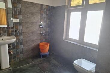 پانسیون Green Villa Guest House Ladakh By Lexstays