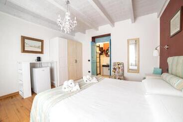 پانسیون Il Borgo   Guest House