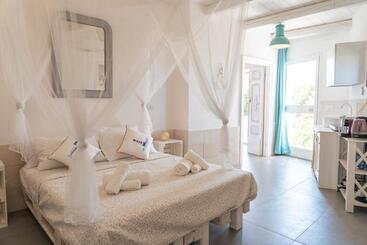 پانسیون Nialè   Luxury & Relax
