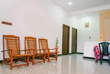 پانسیون Sky Blue Villa