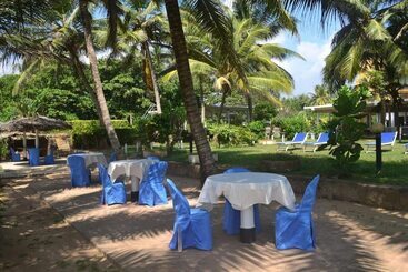 Amaya Beach Hotel Dikwella