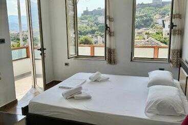 تختخواب و صبحانه Guest House Sofa