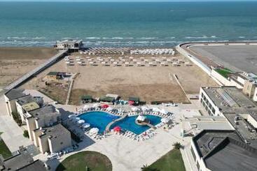 هتل Khazar Golden Beach Sham Baku