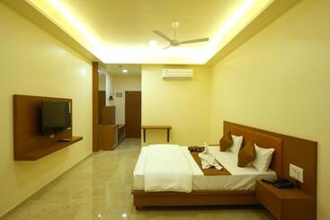 هتل The Canyon Inn