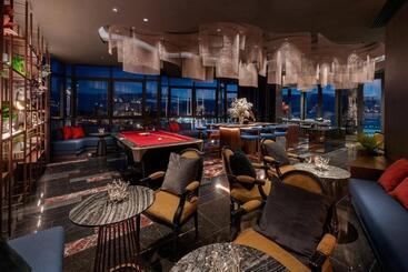 هتل The Edge Central Pattaya เอดจ์ เซ็นทรัล พัทยากลาง