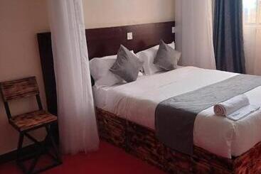 هتل The Grand Alton Resort Kisumu