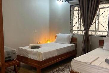 هتل Tulivu Ranch Cottages