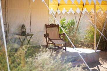 هتل Yatra Desert Camp