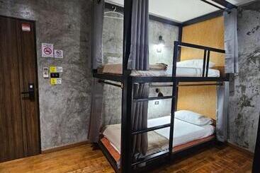 No.10 Hostel  Prachuap Khiri Khan